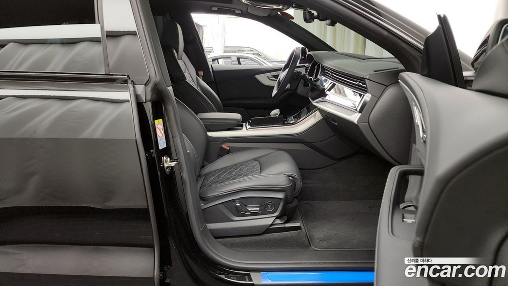 Audi Q8 55 TFSI Quattro Premium (01.2023)
