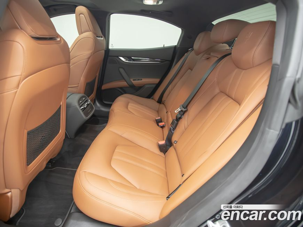 Maserati Ghibli 3.0 모데나 (06.2022)