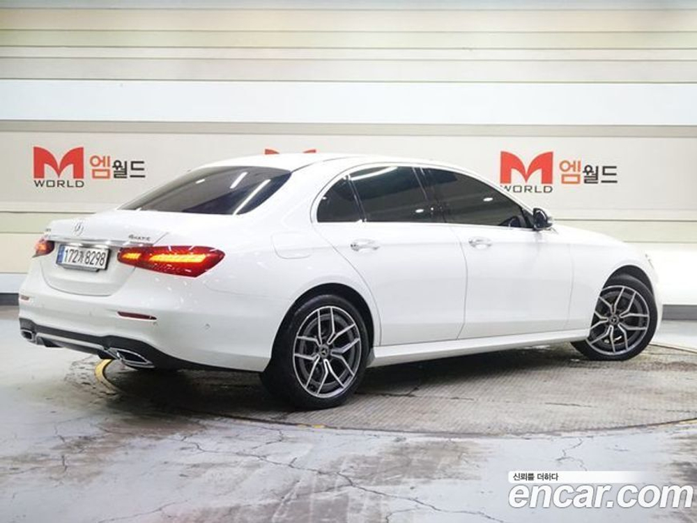 Mercedes-Benz E-Class W213 E220d 4MATIC AMG Line (11.2023)