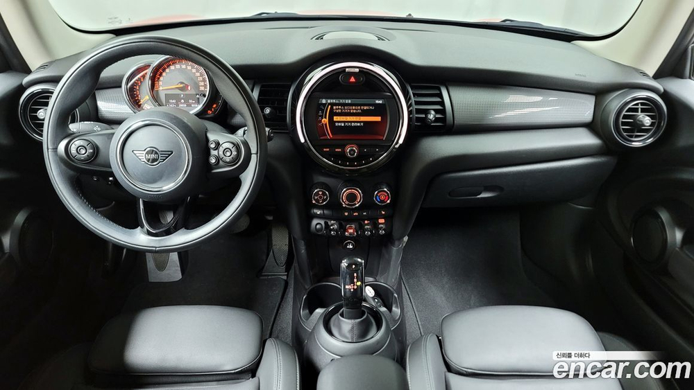 Mini Cooper Basic (12.2019)