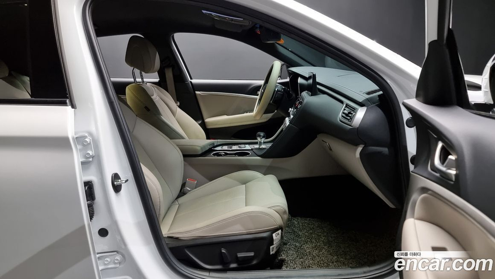 Genesis The New G70 Бензин 2.0T 2WD (09.2021)