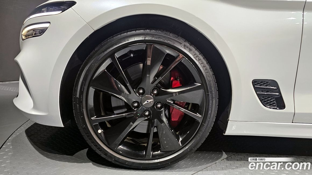 Genesis The New G70 Бензин 2.0T 2WD (06.2022)