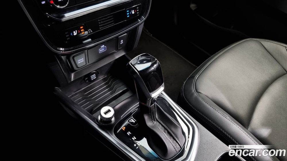 KG Mobility (Ssangyong) Very New Tivoli Бензин 1.5 2WD (07.2020)