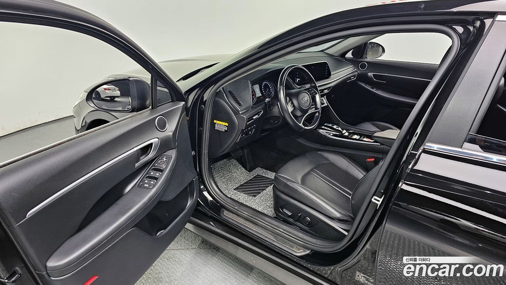 Hyundai Sonata (DN8) 2.0 (12.2019)