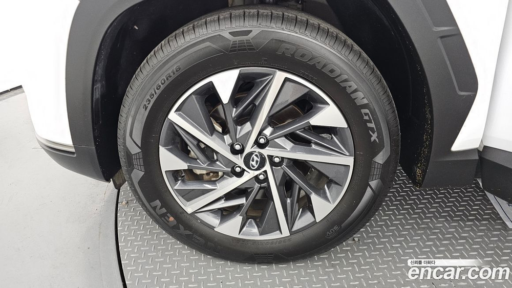Hyundai Tucson (NX4) Бензин 1.6 Turbo 2WD (01.2021)