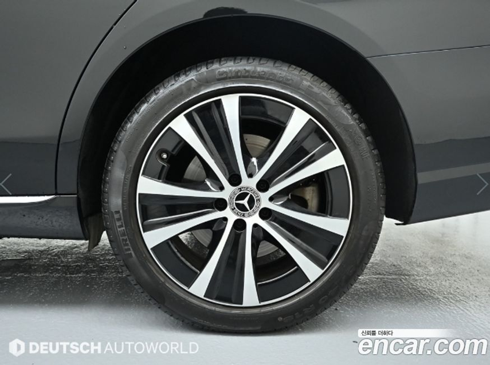 Mercedes-Benz E-Class W213 E300e 4MATIC Exclusive (01.2021)
