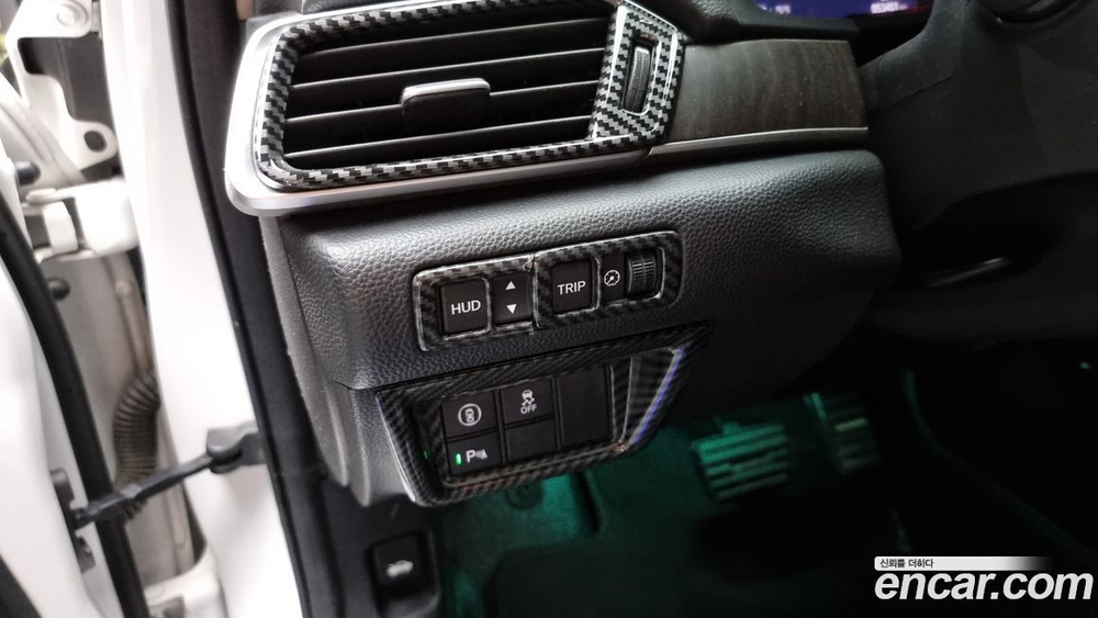 Honda Accord 10 Generation 2.0 Hybrid Touring (09.2020)