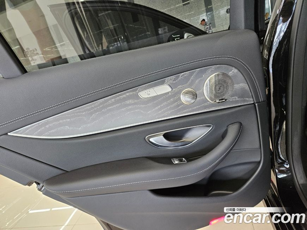 Mercedes-Benz E-Class W213 E350 4MATIC Avangarde (08.2022)