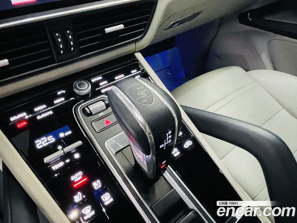 Porsche Cayenne (PO536) 3.0 Coupe (03.2021)