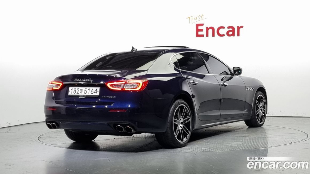 Maserati Quattroporte 3.0 Дизель GranLusso (12.2019)