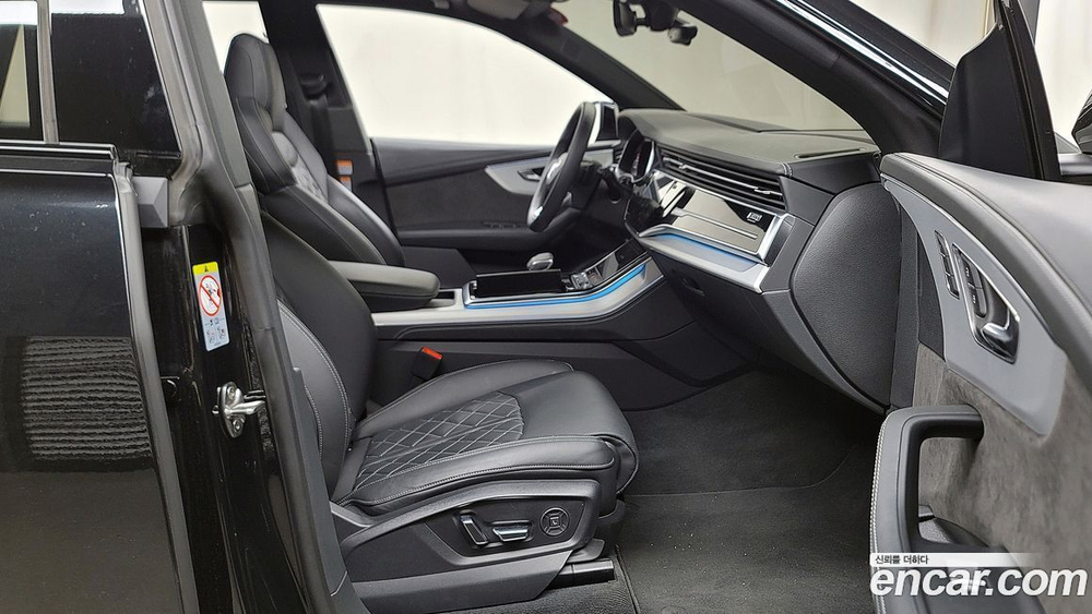 Audi Q8 (4M) 55 TFSI Quattro Premium (11.2022)