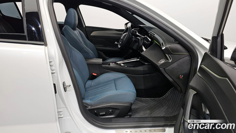 Peugeot 408 1.2 Pure Tech GT (09.2023)