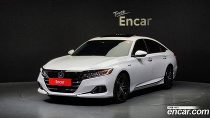 Honda Accord 10 Generation 2.0 Hybrid Touring (11.2021)
