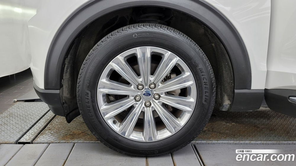 Ford Explorer 6 Generation 2.3 Limited 4WD (12.2020)