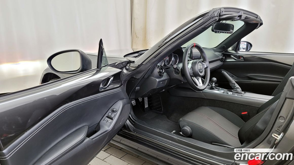 Mazda MX-5 MIATA MIATA (03.2021)