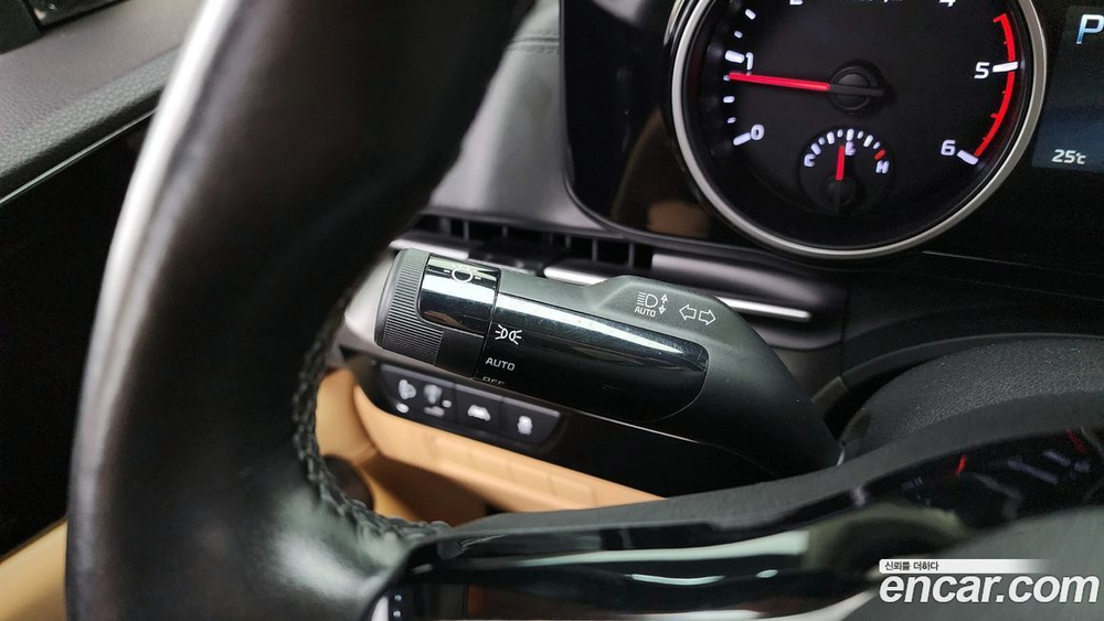 Kia Carnival (Sedona) 4 Generation 9-и местный Prestige (08.2021)