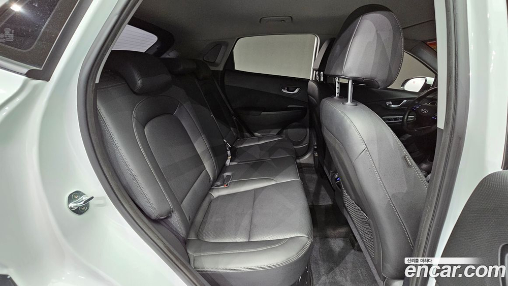 Hyundai The New KONA Hybrid Modern (06.2021)