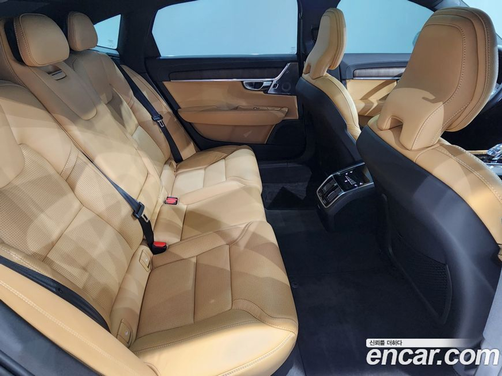 Volvo S90 B5 Ultimate Bright (10.2023)