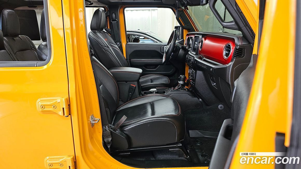 Jeep Wrangler (JL) 2.0 Rubicon Power Top 4 двери 나초에디션 (07.2021)