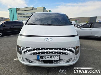 Hyundai Staria Cargo 3-х местный (11.2023)