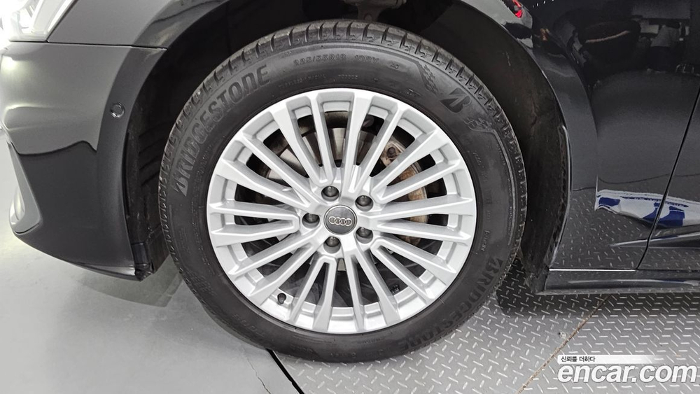 Audi A6 (C8) 40 TDI Premium (03.2020)