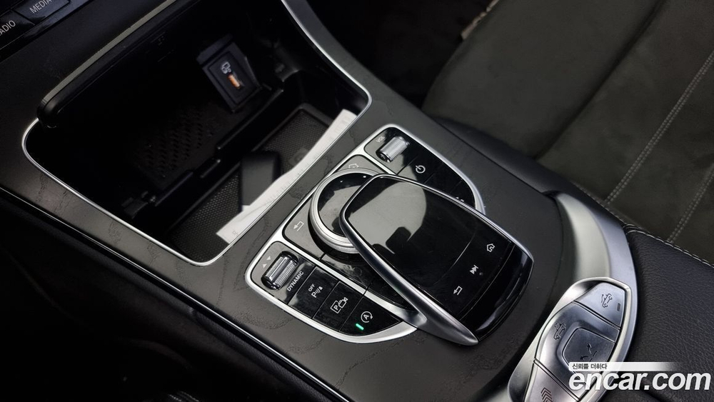 Mercedes-Benz C-Class W205 C200 Cabriolet (01.2021)