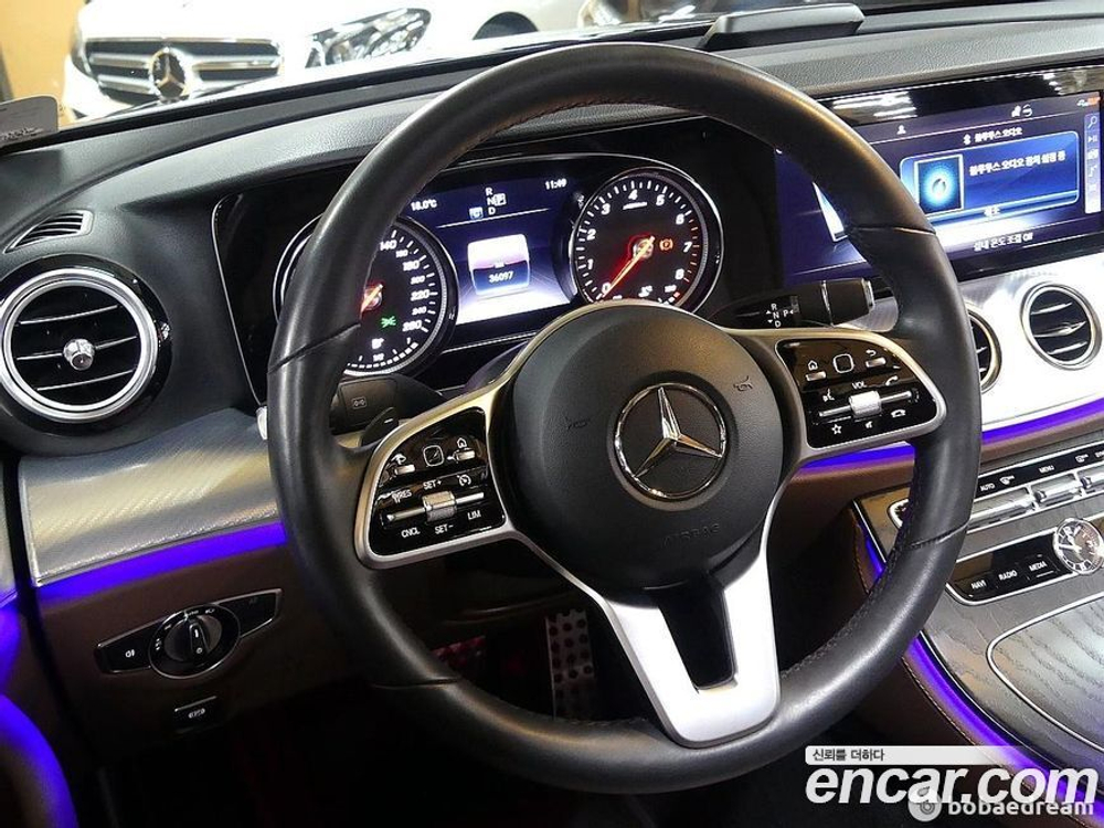 Mercedes-Benz E-Class W213 E250 Avangarde (11.2019)