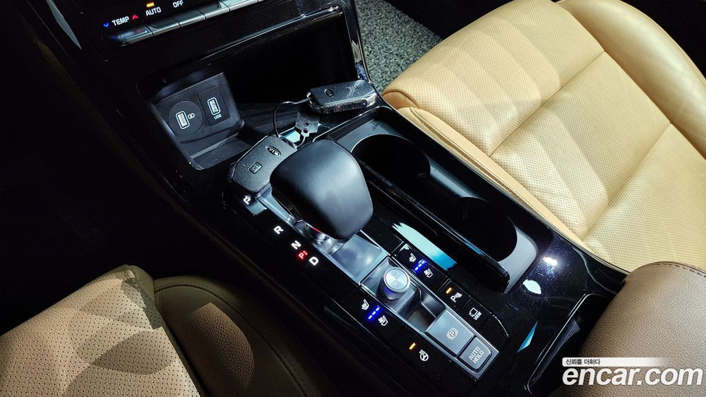 Kia K7 (Cadenza) Premier 2.5 GDI Noblesse (03.2020)
