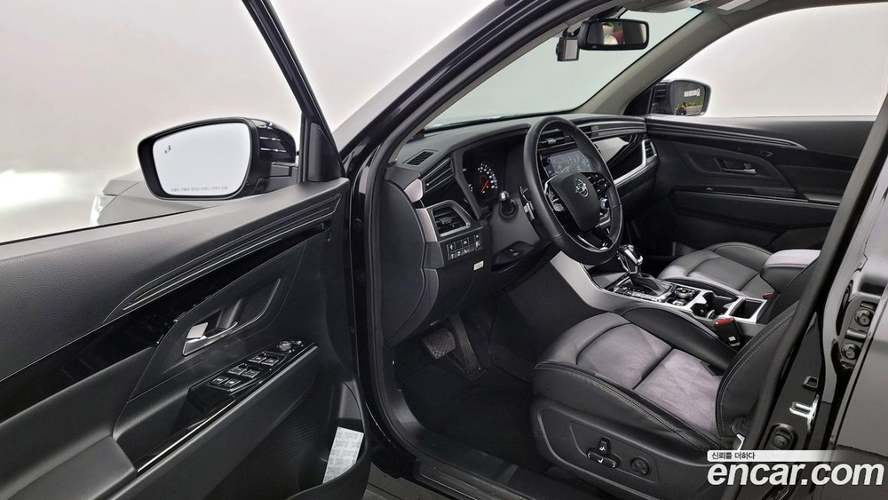 KG Mobility (Ssangyong) Beautiful Korando Бензин 1.5 2WD C7 (01.2023)