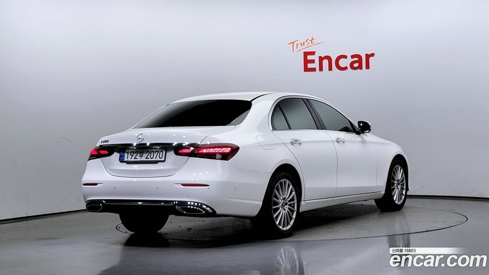 Mercedes-Benz E-Class W213 E250 Exclusive (05.2022)