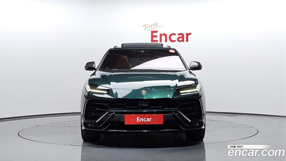Lamborghini Urus 4.0 V8 (04.2022)