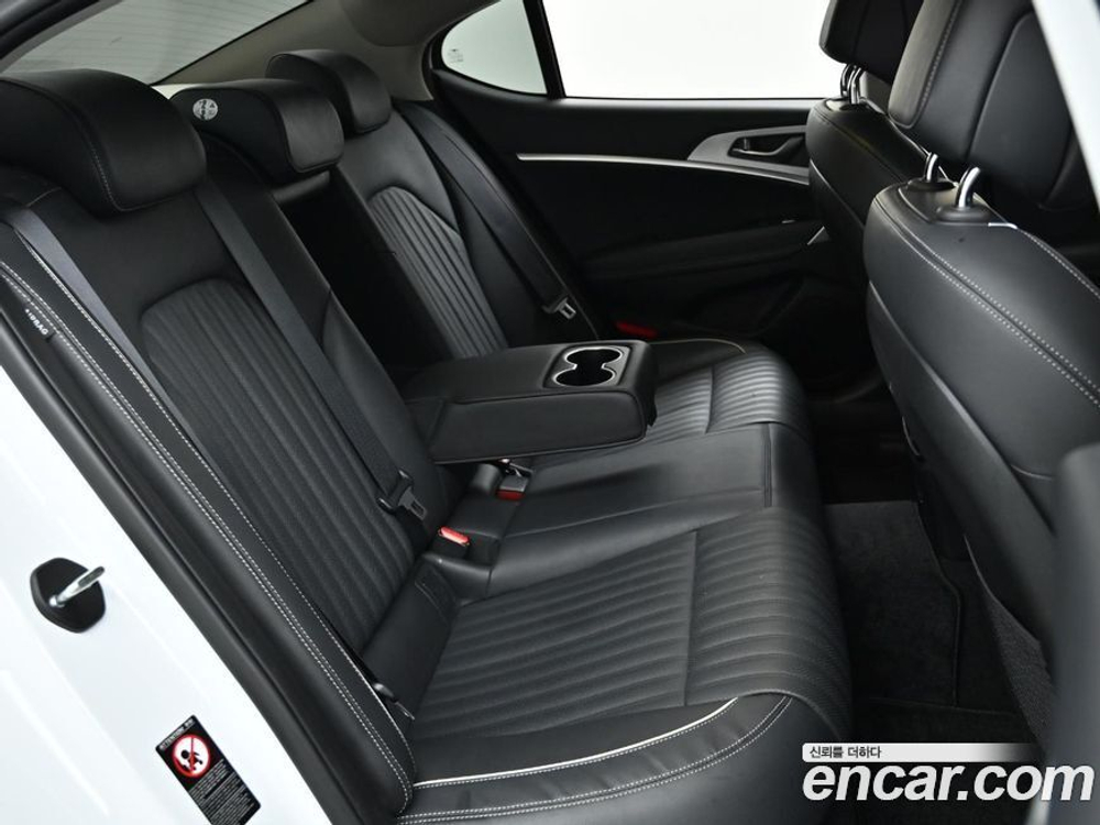 Genesis G70 2.0T AWD (08.2020)
