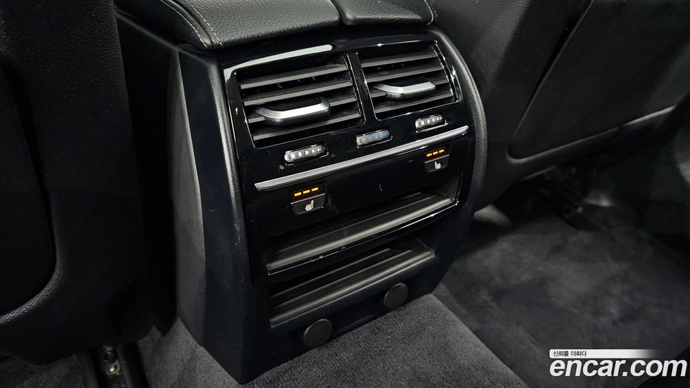 BMW 5 Series (G30) 520i Luxury (09.2019)