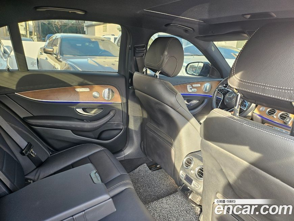 Mercedes-Benz E-Class W213 E300e 4MATIC Exclusive (01.2021)