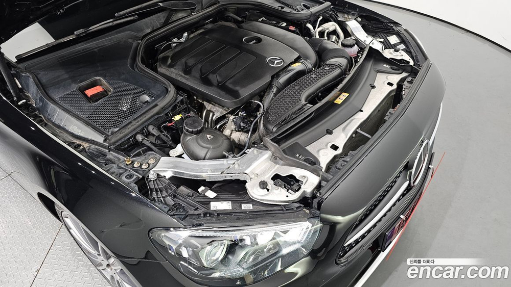 Mercedes-Benz E-Class W213 E350 4MATIC AMG Line (05.2022)