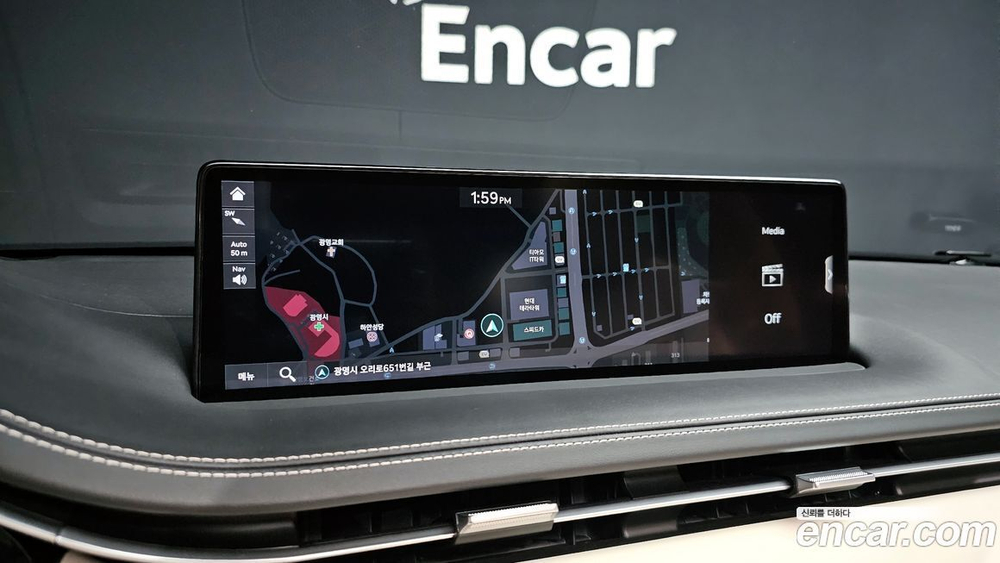 Genesis GV70 2.5T Бензин AWD (09.2023)