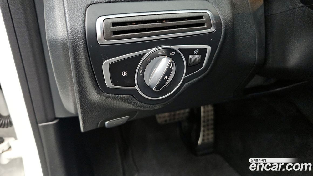 Mercedes-Benz C-Class W205 C200 Cabriolet (11.2019)