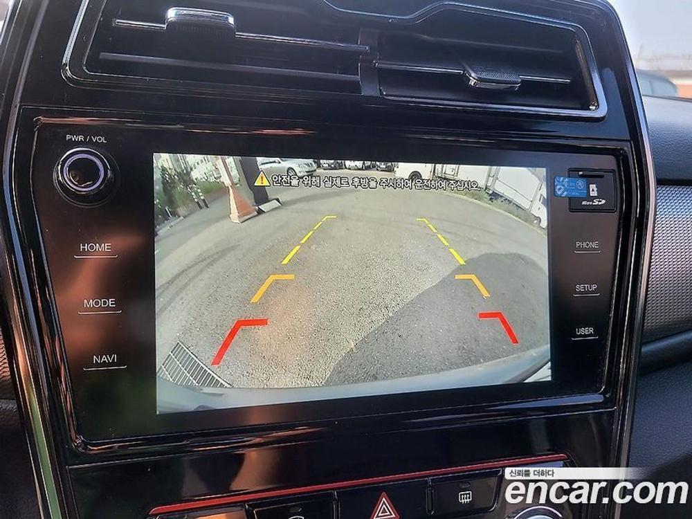 KG Mobility (Ssangyong) Very New Tivoli Дизель 1.6 4WD (08.2020)