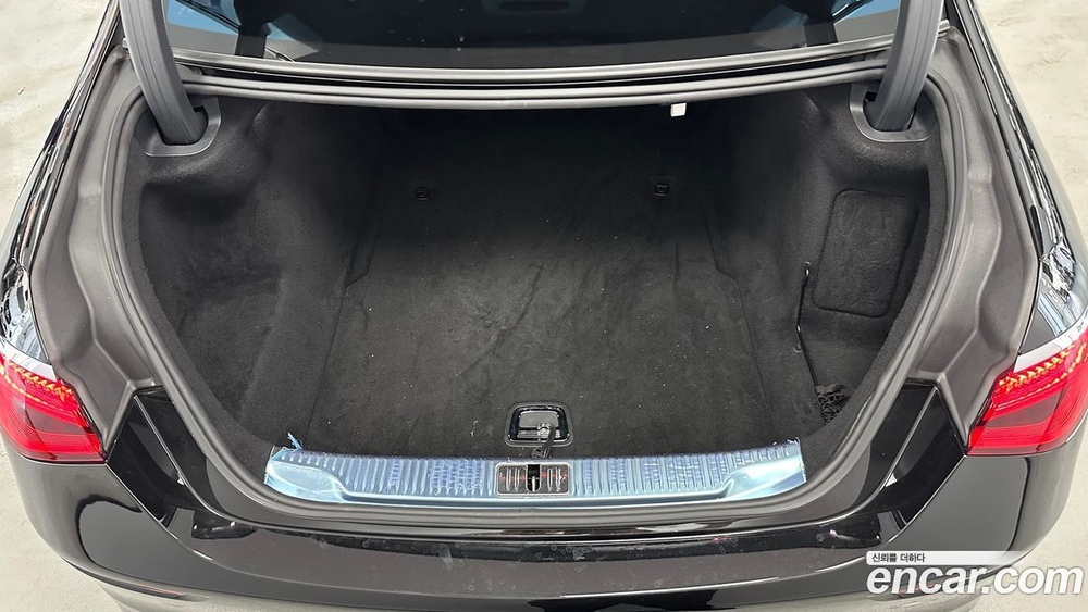 Mercedes-Benz S-Class W223 S580L 4MATIC (06.2021)