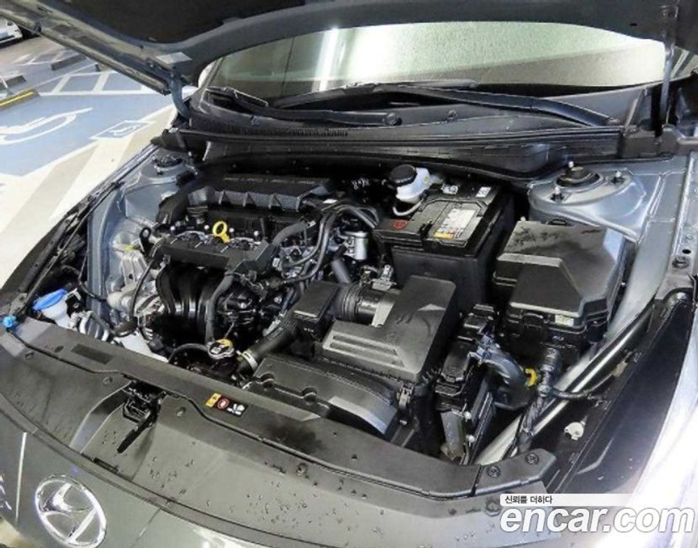 Hyundai Avante (CN7) 1.6 (11.2022)