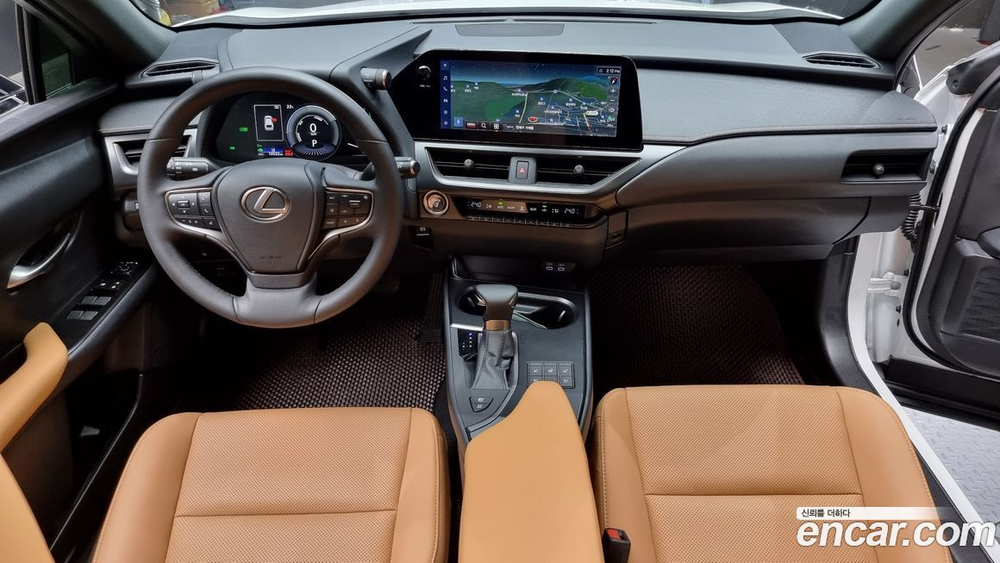 Lexus UX250h 2.0 2WD (12.2023)