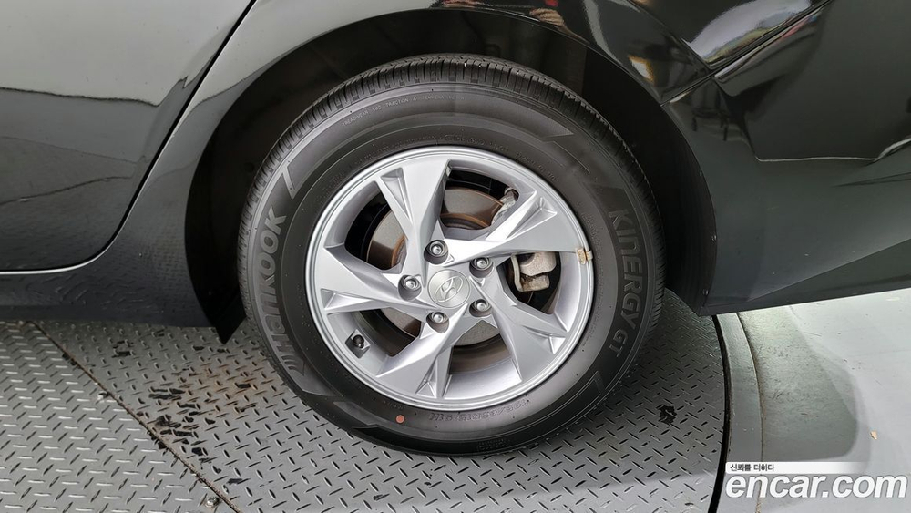 Hyundai Avante (CN7) 1.6 (05.2020)