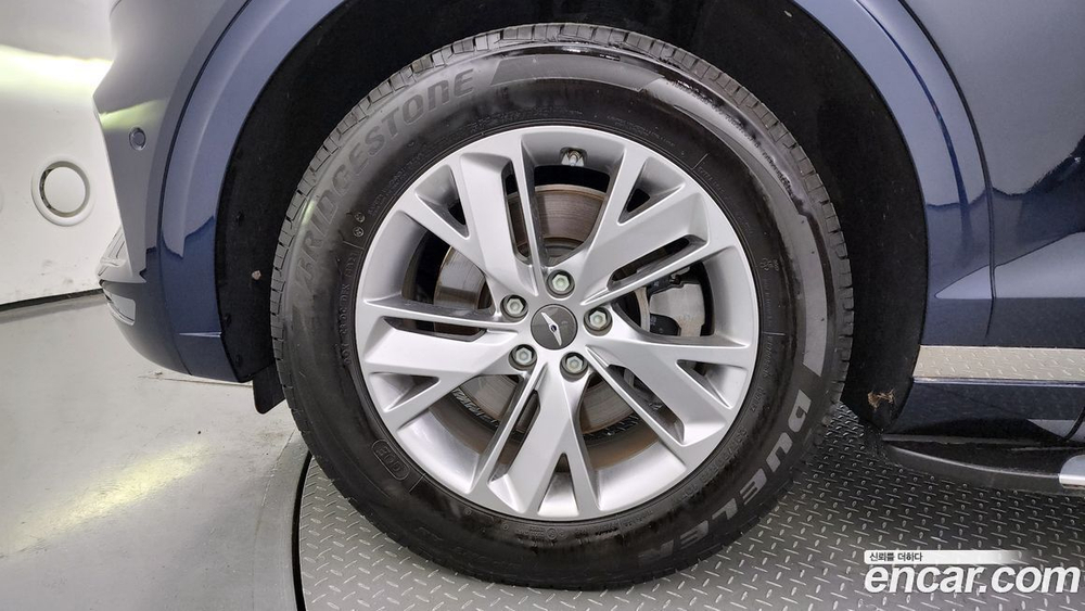 Genesis GV70 2.5T Бензин AWD (03.2022)