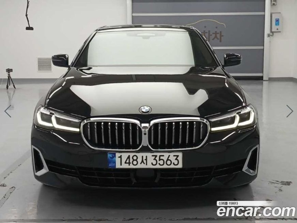 BMW 5 Series (G30) 520i Luxury (05.2021)