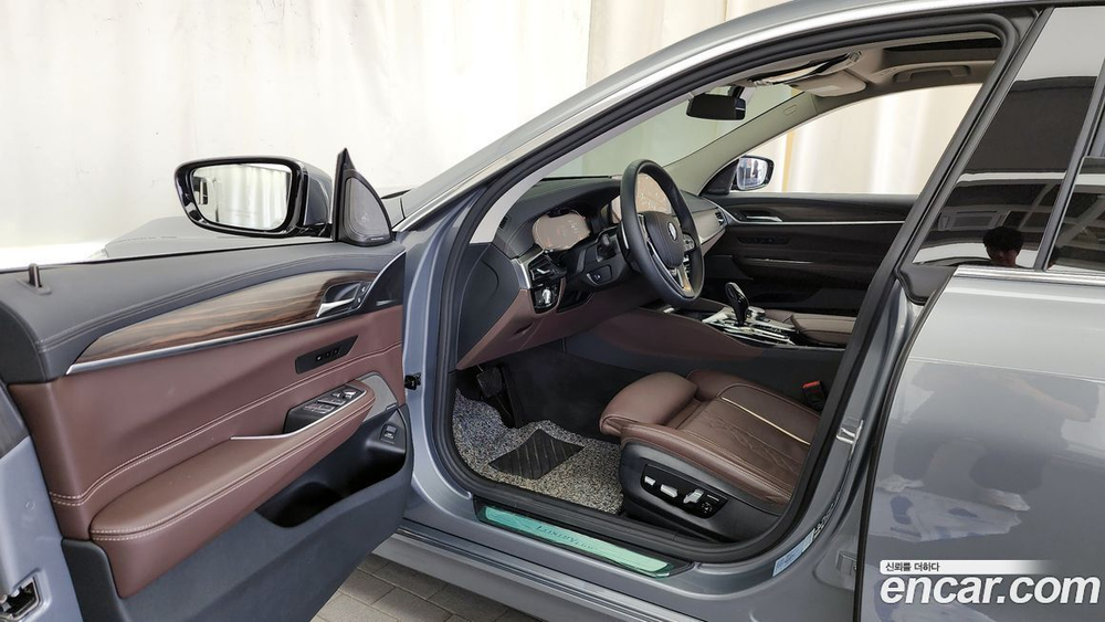 BMW 6 Series GT (G32) (01.2023)