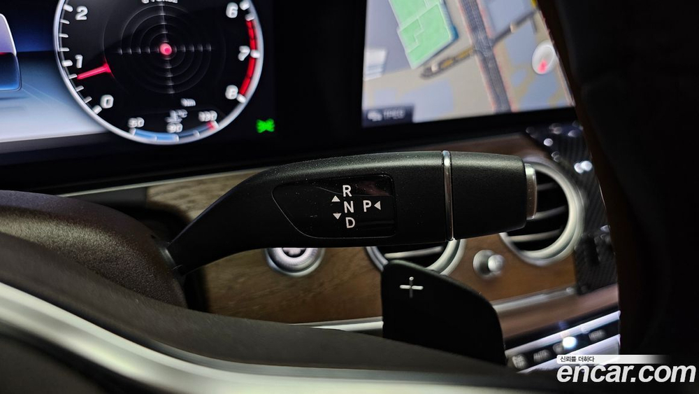 Mercedes-Benz E-Class W213 E300 4MATIC Exclusive (08.2019)
