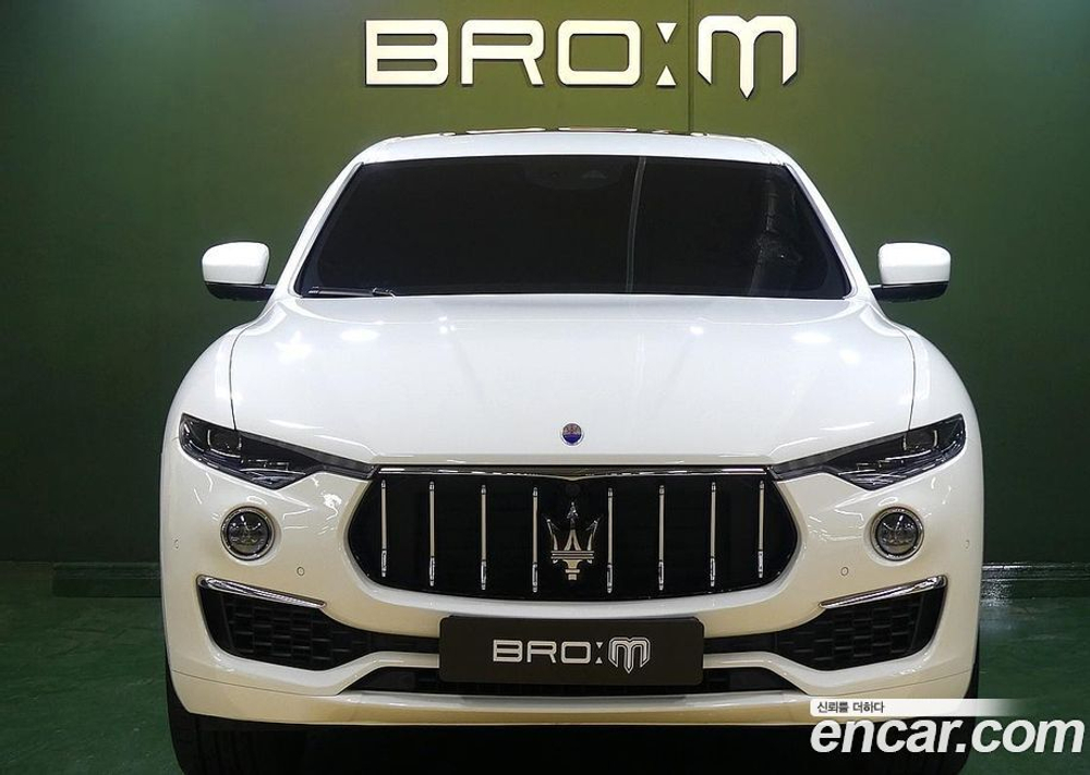 Maserati Levante 3.0 AWD GranLusso (05.2020)