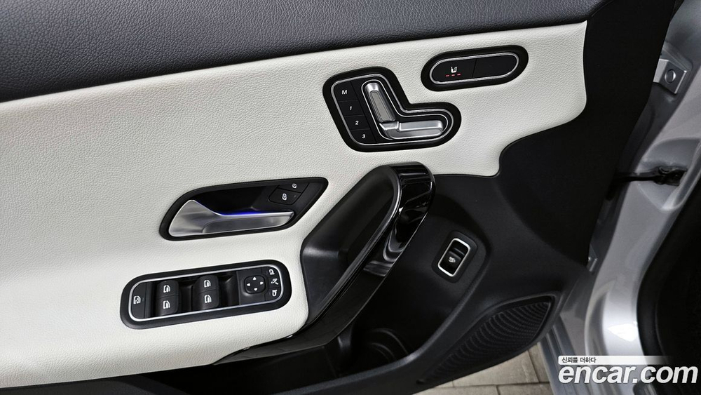 Mercedes-Benz A-Class W177 A220 Sedan (09.2020)