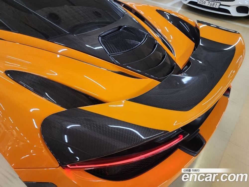 McLaren 720S 4.0 Coupe (12.2019)