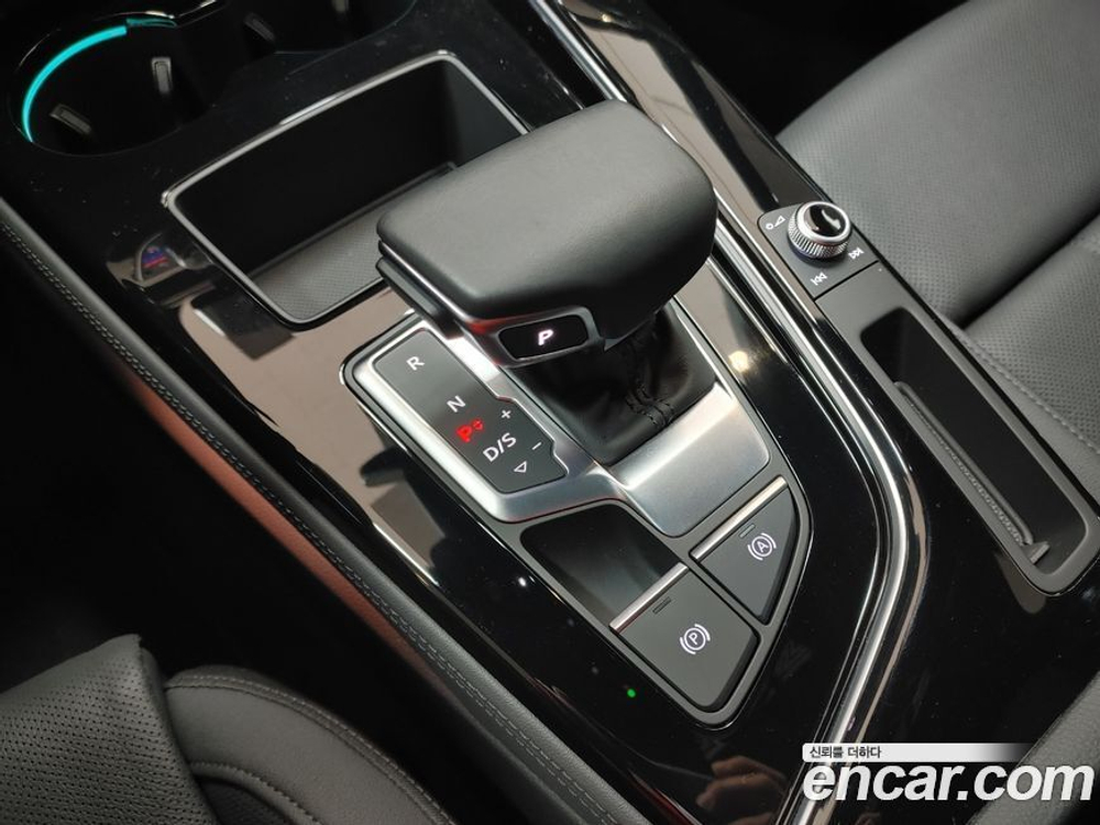 Audi A4 (B9) 45 TFSI Quattro Premium (12.2022)
